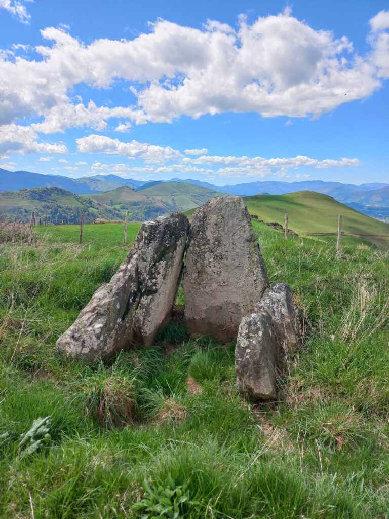 dolmen, mégalithe, pays basque
